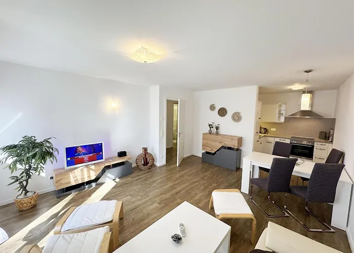 Rosa Whg 07 Aurora Mit Sued West Balkon Зеллин